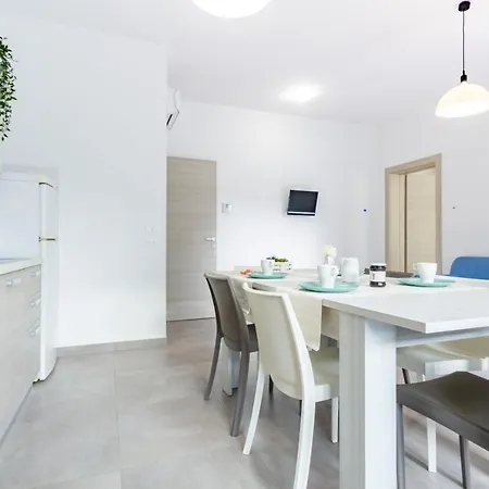 Apartment Nautilus Plus Int 4 - Myho Casa Alba Adriatica